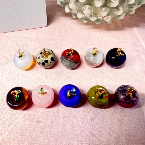 5pc Set Natural Semi Precious Healing Apple Pendant Stones - Picture 3 of 3